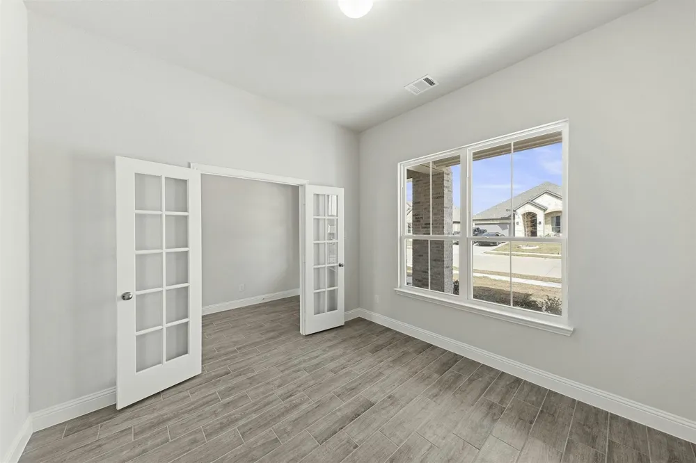 808 Stone Eagle Drive Azle, TX 76020