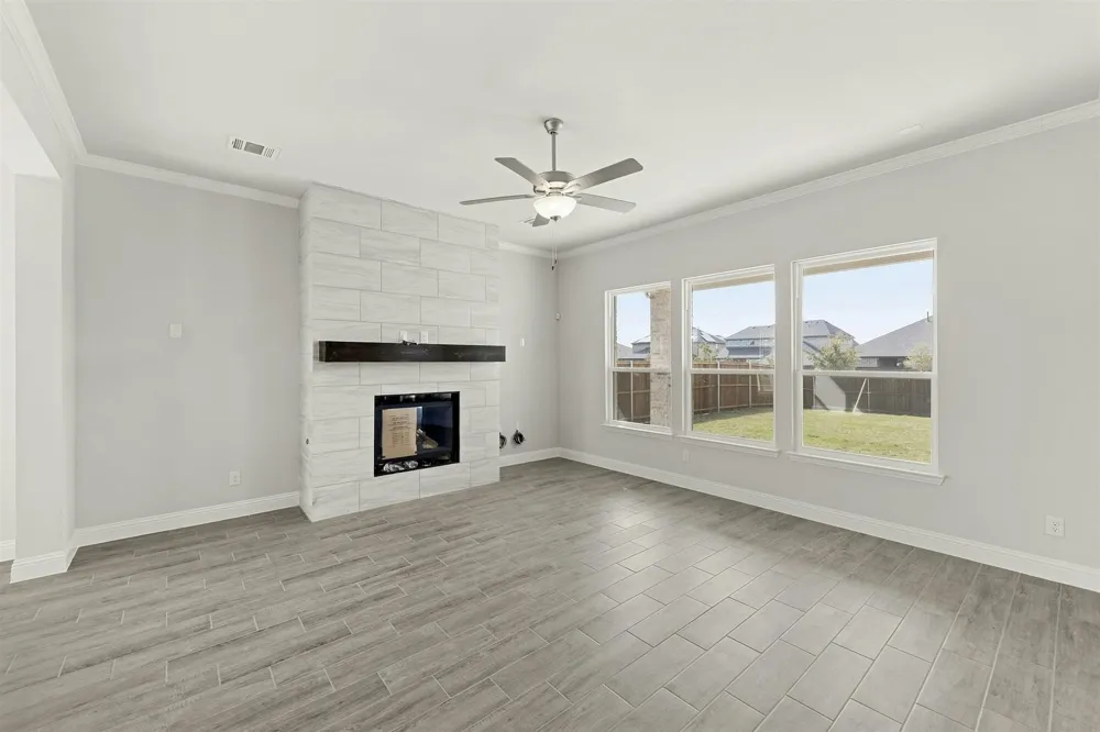 808 Stone Eagle Drive Azle, TX 76020