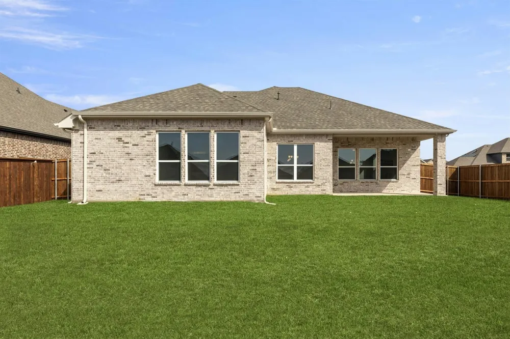 808 Stone Eagle Drive Azle, TX 76020