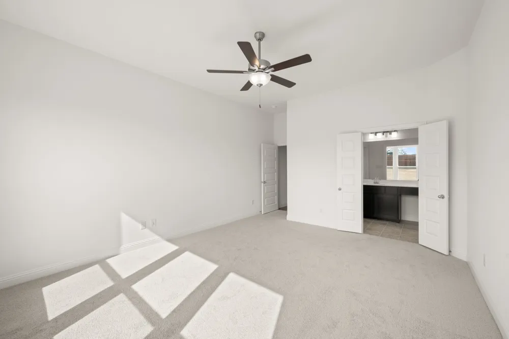 808 Stone Eagle Drive Azle, TX 76020