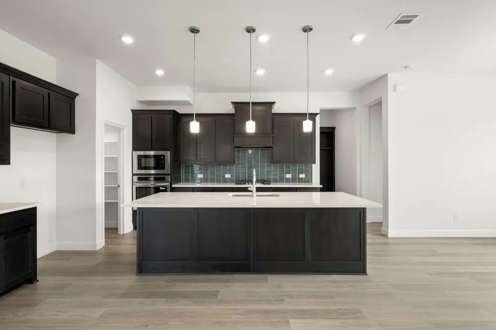808 Stone Eagle Drive Azle, TX 76020