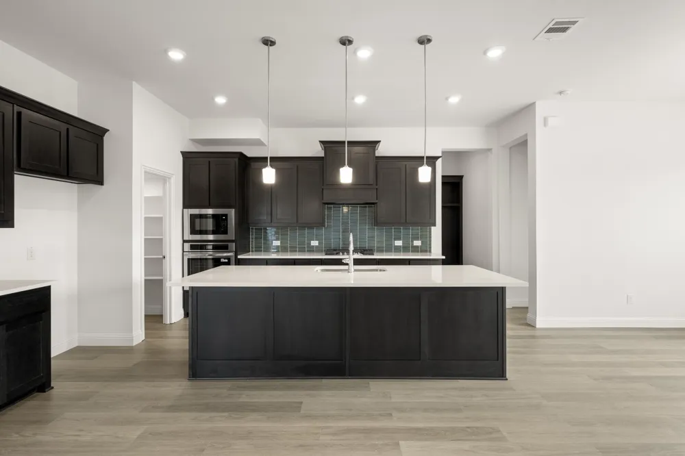 808 Stone Eagle Drive Azle, TX 76020