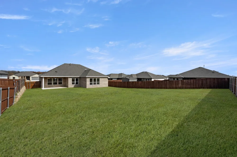 808 Stone Eagle Drive Azle, TX 76020