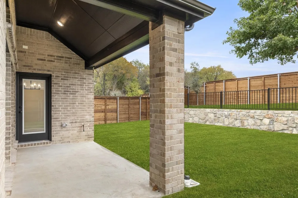 1909 Fall Creek Cove Mesquite, TX 75181