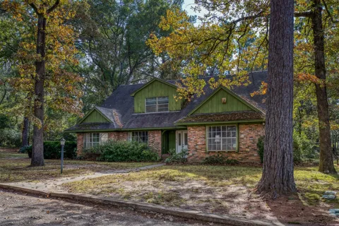 408 Robinhood Circle