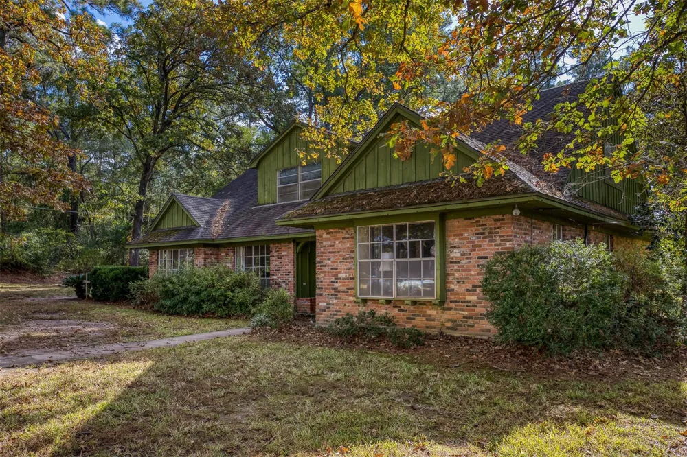 408 Robinhood Circle Crockett, TX 75835