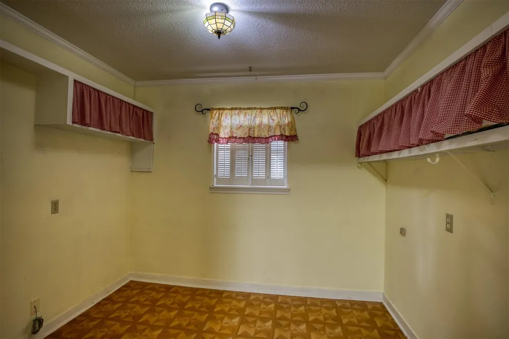 408 Robinhood Circle Crockett, TX 75835
