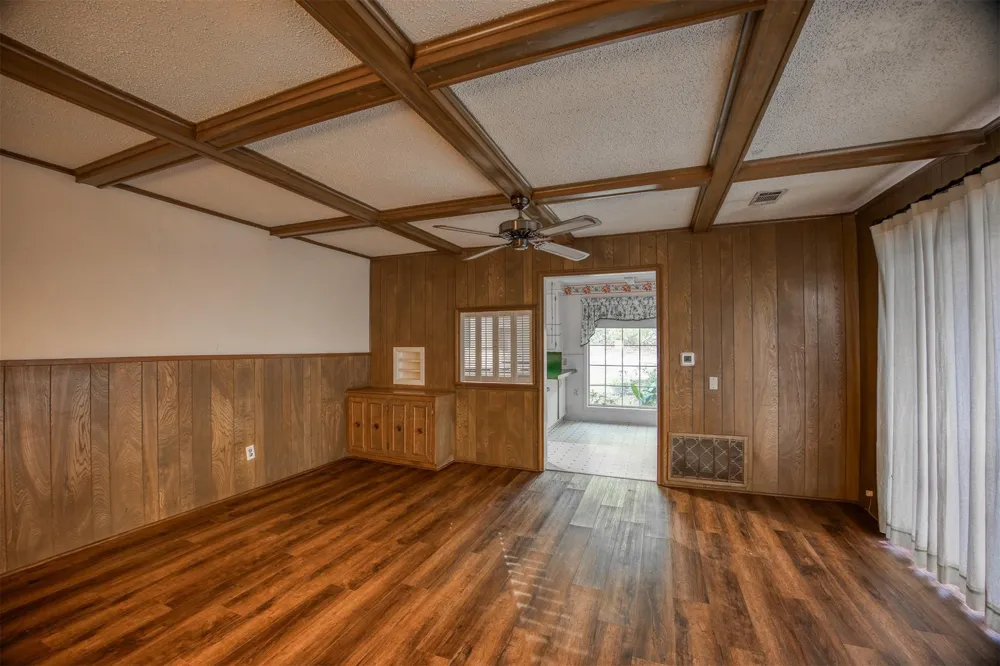 408 Robinhood Circle Crockett, TX 75835