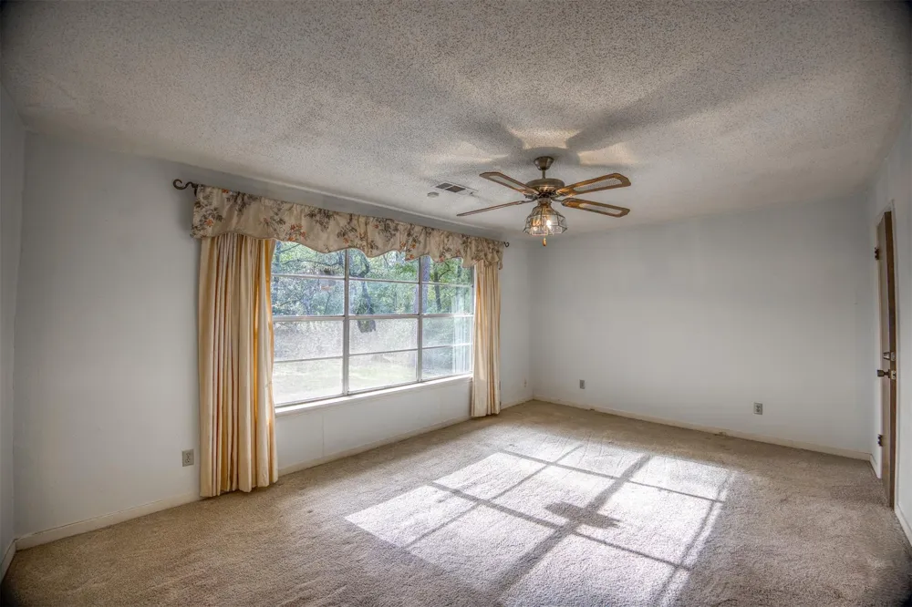 408 Robinhood Circle Crockett, TX 75835