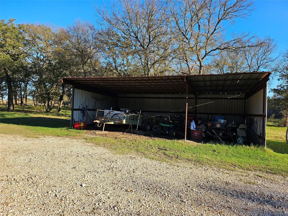 1447 Red Gate Road Mart, TX 76664