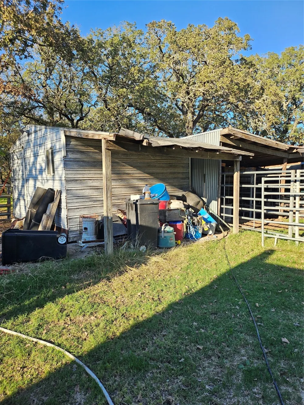 1447 Red Gate Road Mart, TX 76664