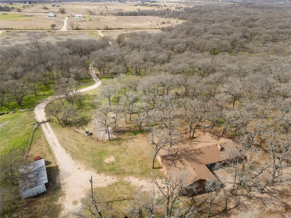 1447 Red Gate Road Mart, TX 76664