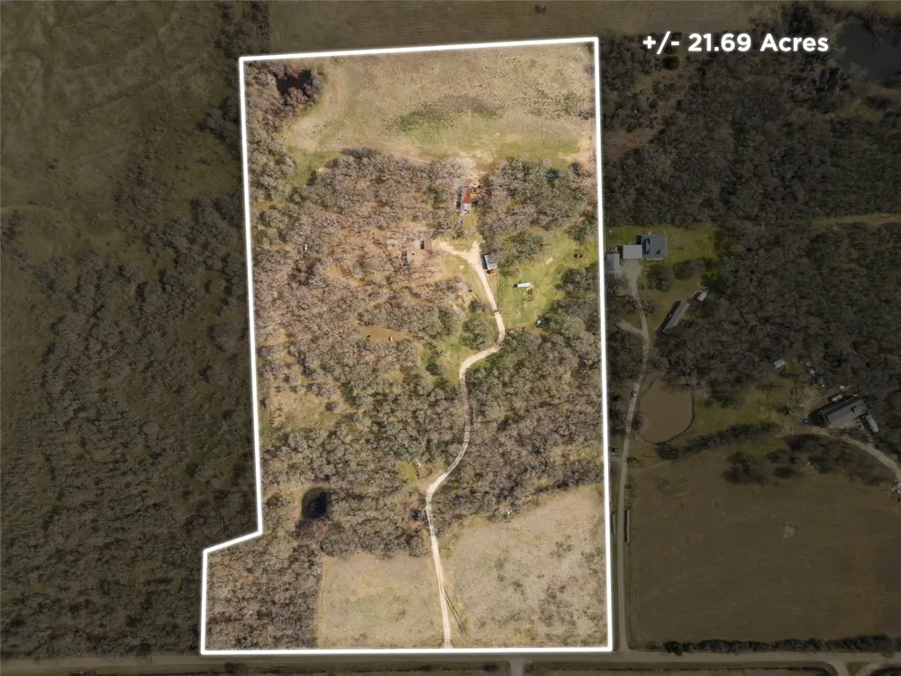 1447 Red Gate Road Mart, TX 76664