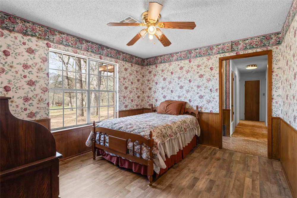 1447 Red Gate Road Mart, TX 76664