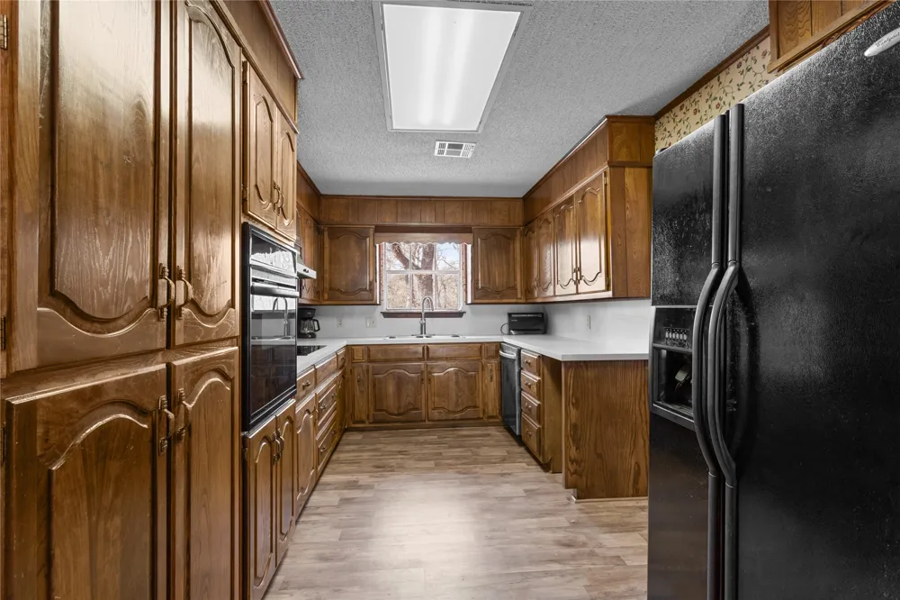 1447 Red Gate Road Mart, TX 76664