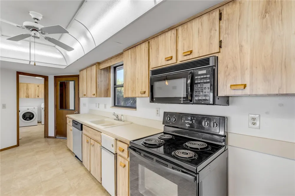 824 EEL AVENUE New Smyrna Beach, FL 32169