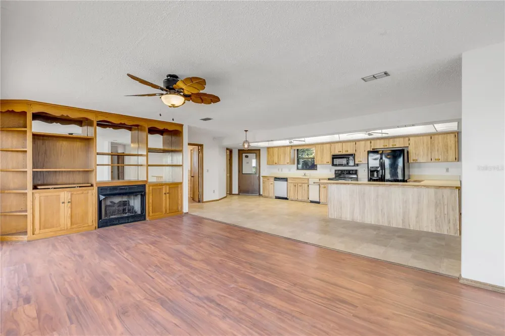 824 EEL AVENUE New Smyrna Beach, FL 32169
