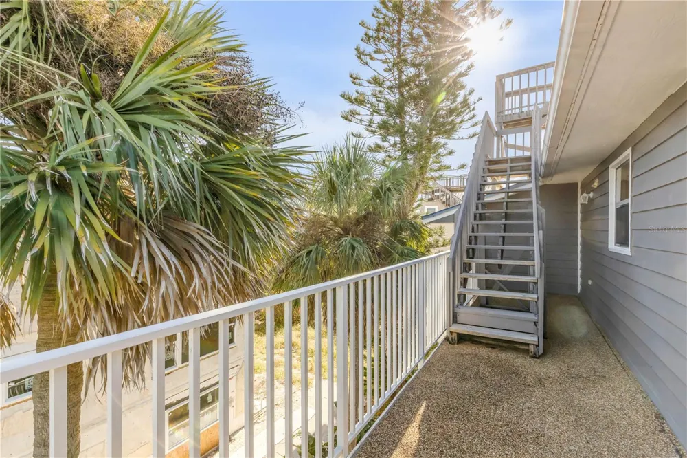 824 EEL AVENUE New Smyrna Beach, FL 32169