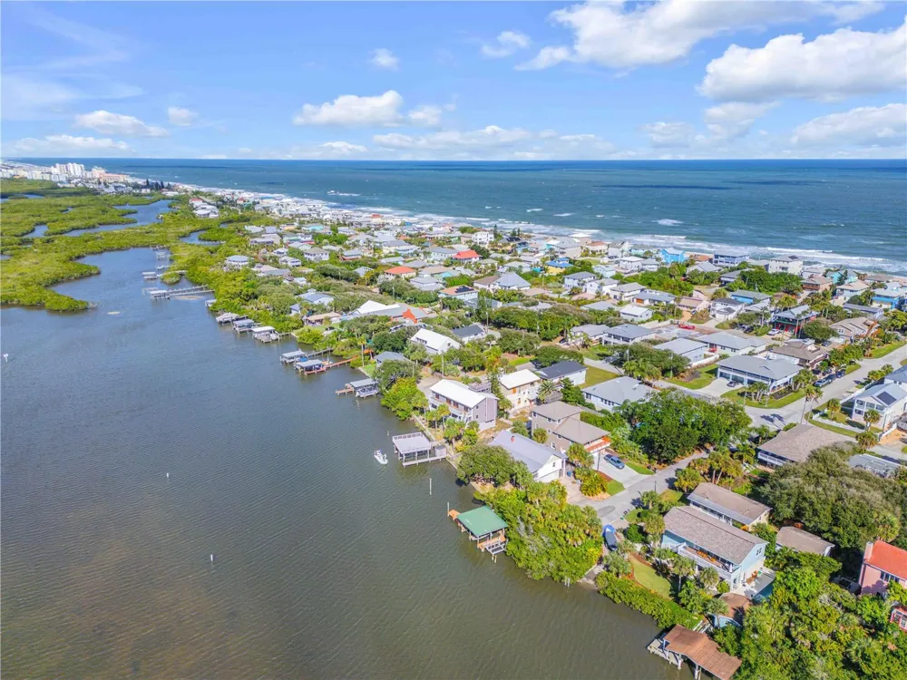 824 EEL AVENUE New Smyrna Beach, FL 32169