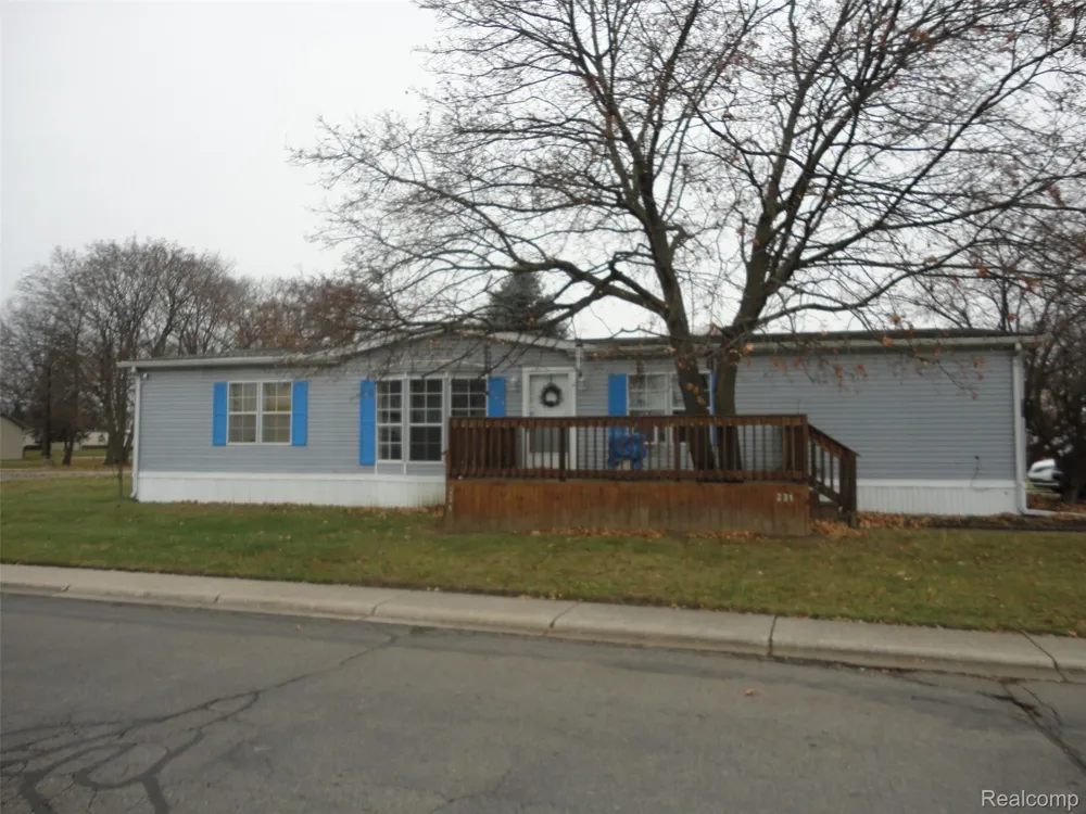 231 Briarwood Monroe City, MI 48161