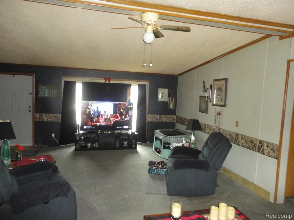 231 Briarwood Monroe City, MI 48161