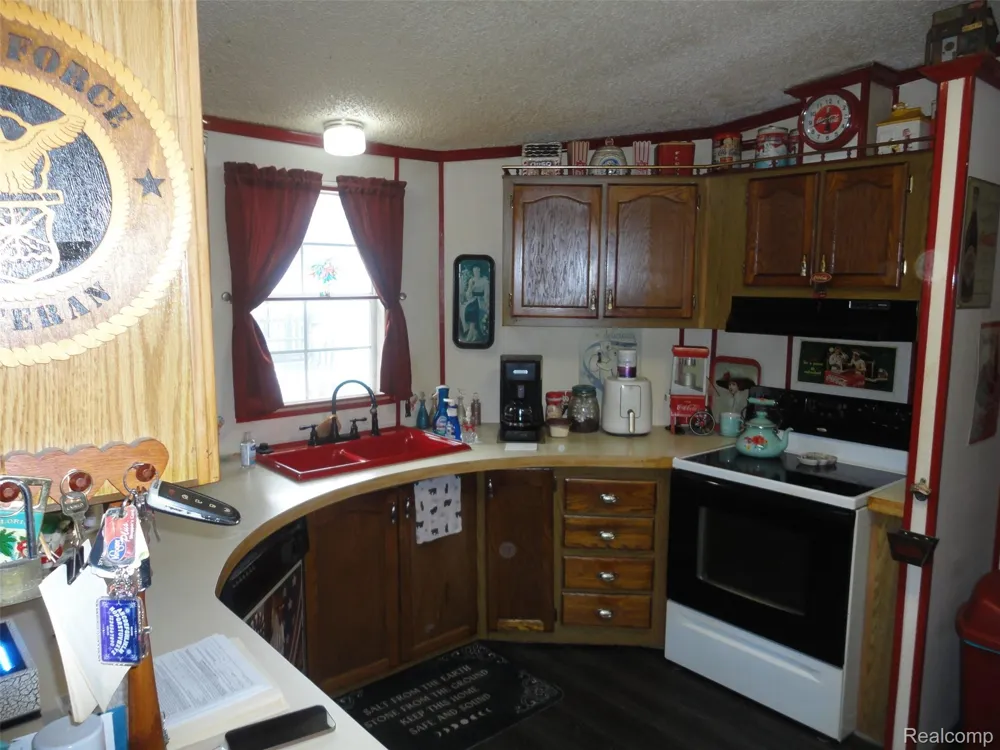 231 Briarwood Monroe City, MI 48161