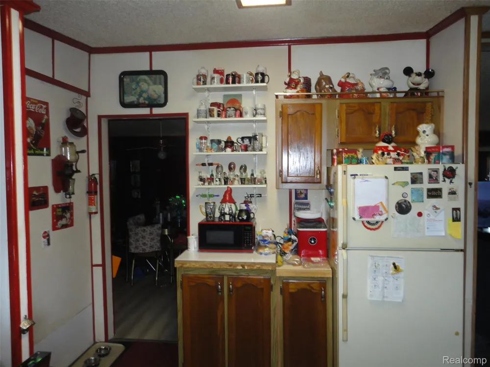 231 Briarwood Monroe City, MI 48161