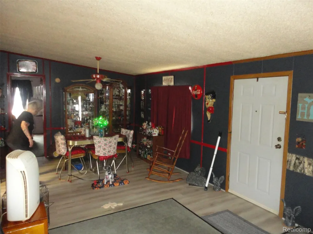 231 Briarwood Monroe City, MI 48161