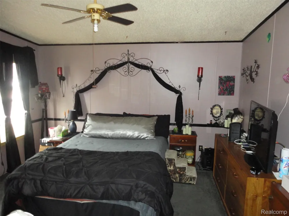231 Briarwood Monroe City, MI 48161