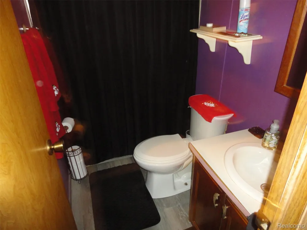 231 Briarwood Monroe City, MI 48161