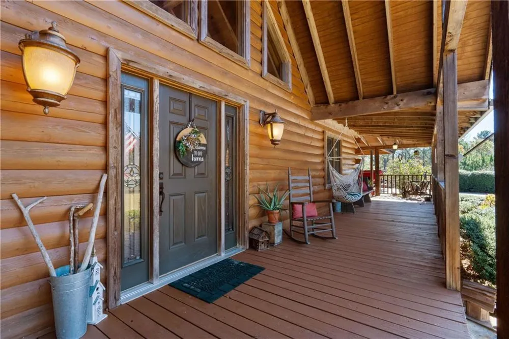 1466 County Rd 59 Roanoke, AL 36274