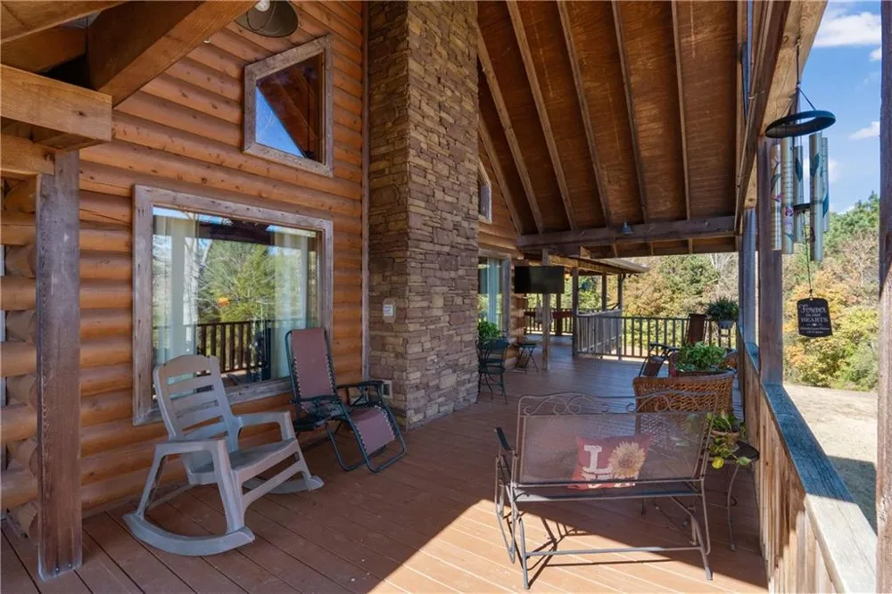 1466 County Rd 59 Roanoke, AL 36274