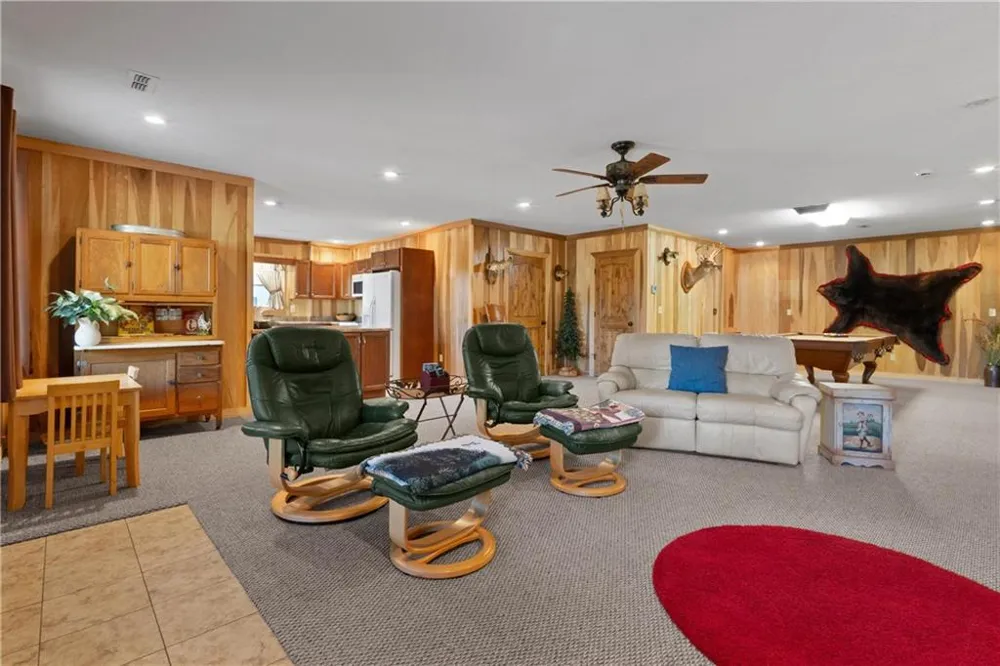 1466 County Rd 59 Roanoke, AL 36274