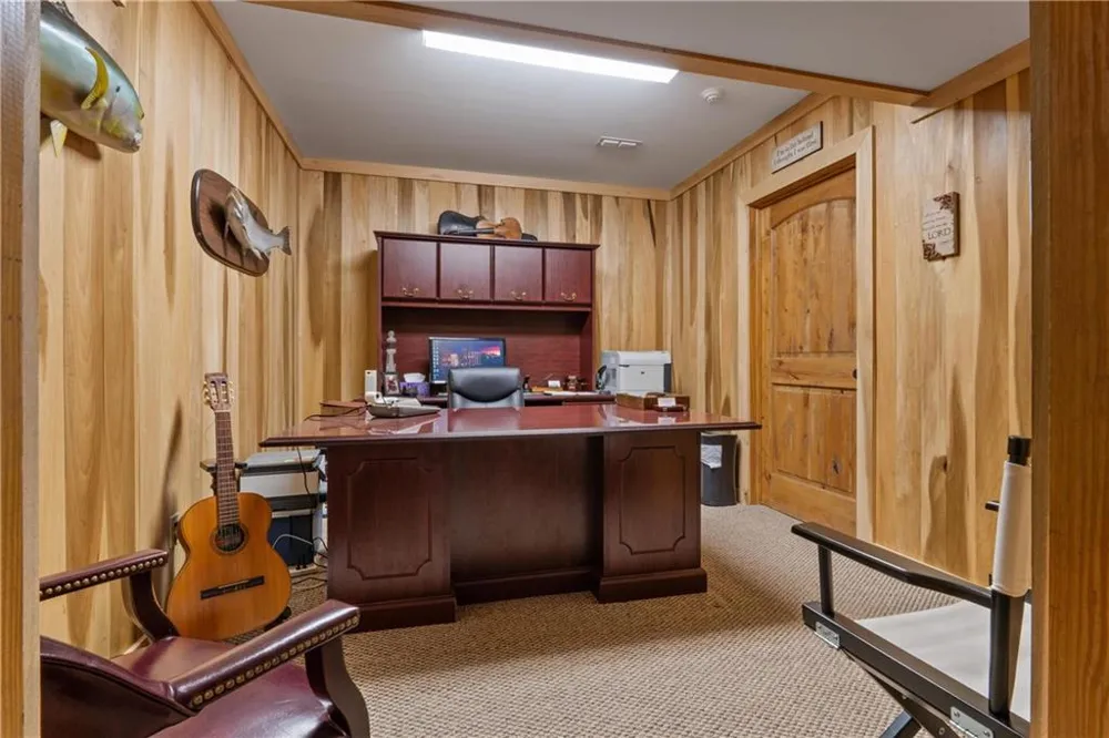 1466 County Rd 59 Roanoke, AL 36274