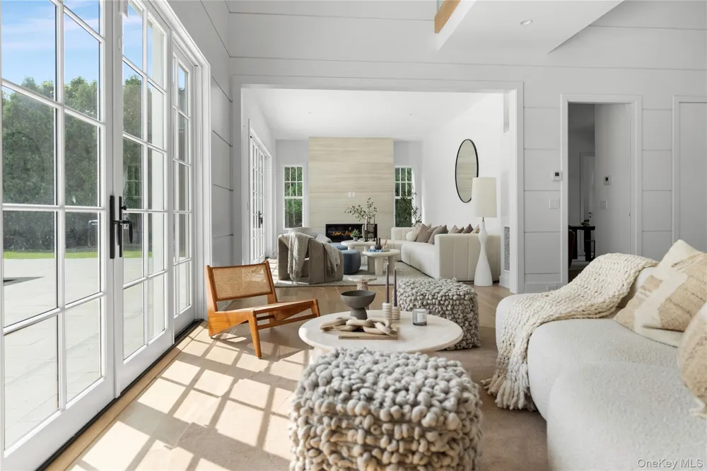 100 Narrow Lane Southampton, NY 11968