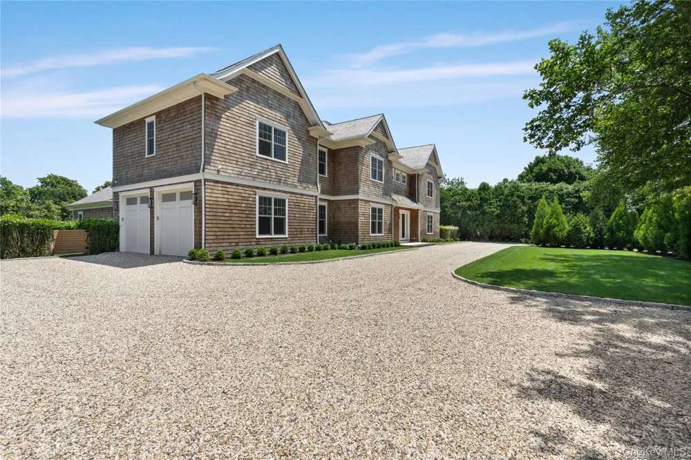 100 Narrow Lane Southampton, NY 11968