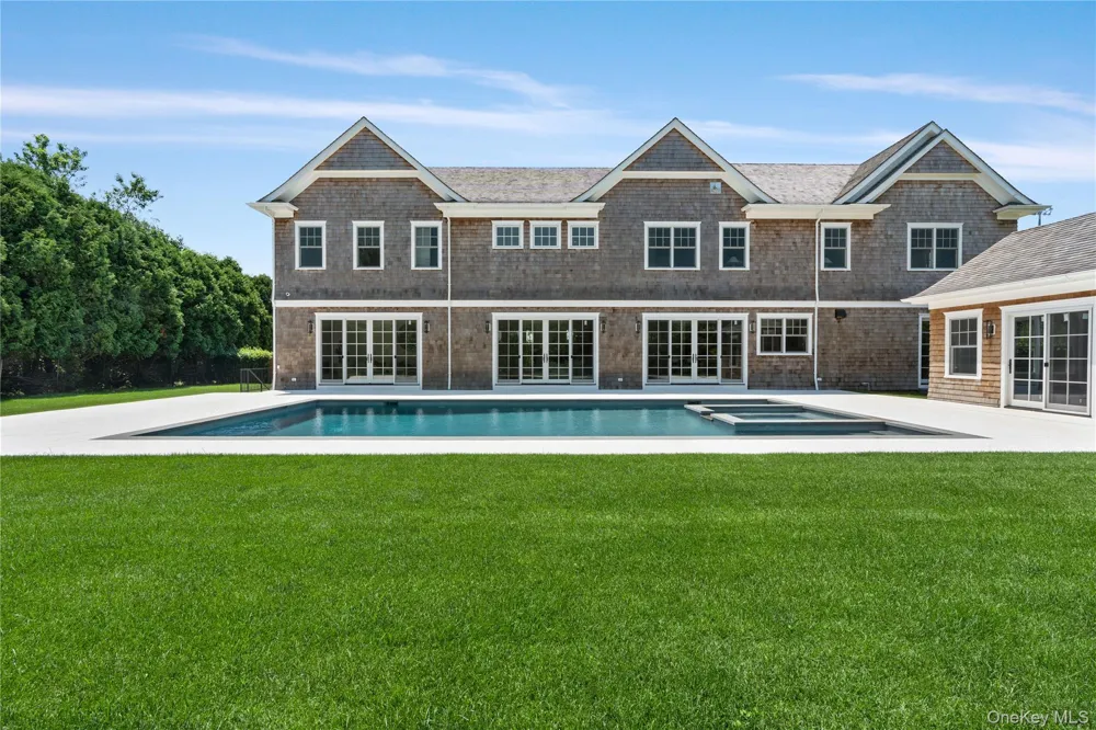 100 Narrow Lane Southampton, NY 11968