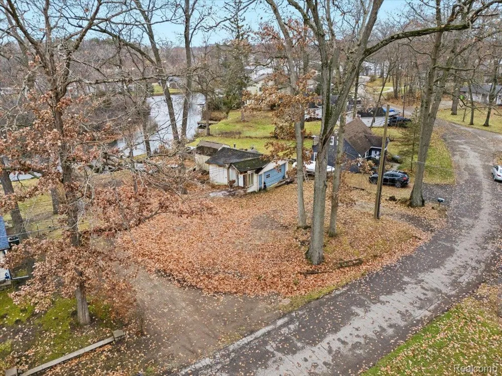 4370 Leroy Street White Lake Charter Township, MI 48383