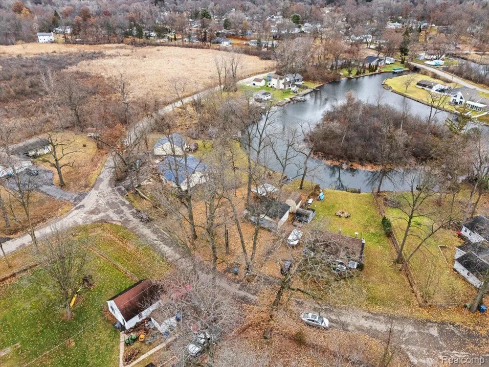 4370 Leroy Street White Lake Charter Township, MI 48383