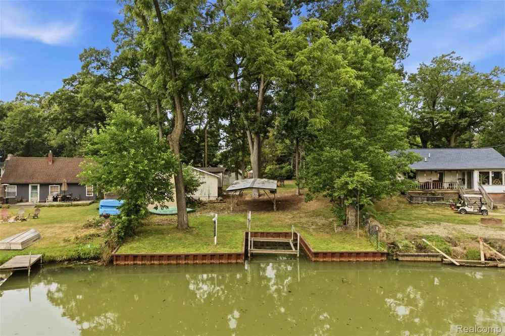 4370 Leroy Street White Lake Charter Township, MI 48383