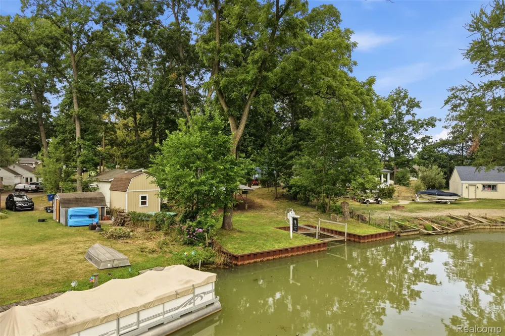 4370 Leroy Street White Lake Charter Township, MI 48383