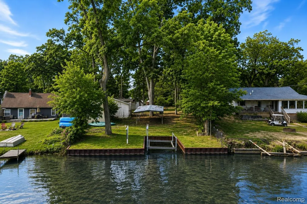 4370 Leroy Street White Lake Charter Township, MI 48383