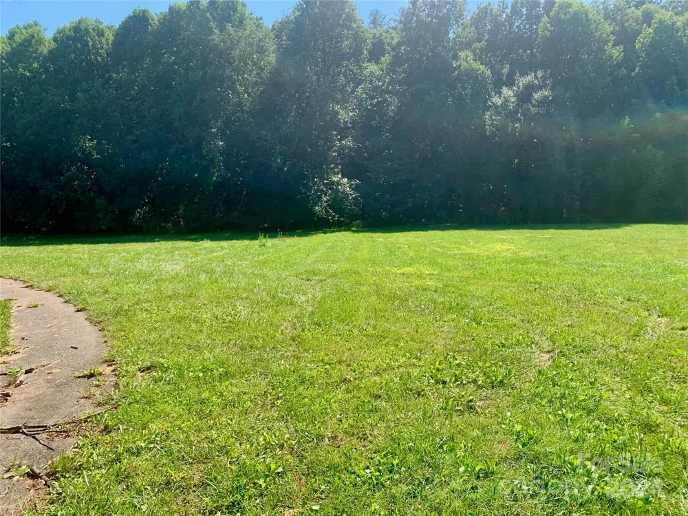 2.81 acres, 4098 Derbyshire Lane #G32 Lenoir, NC 28645