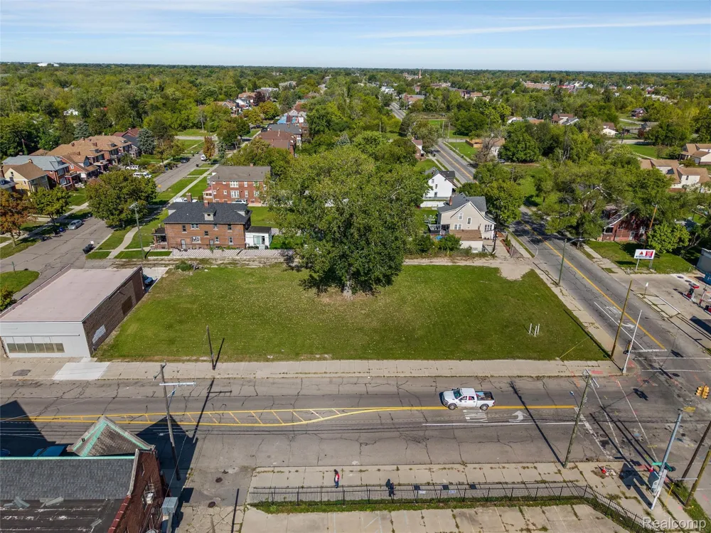 14345 Kercheval Street Detroit City, MI 48215