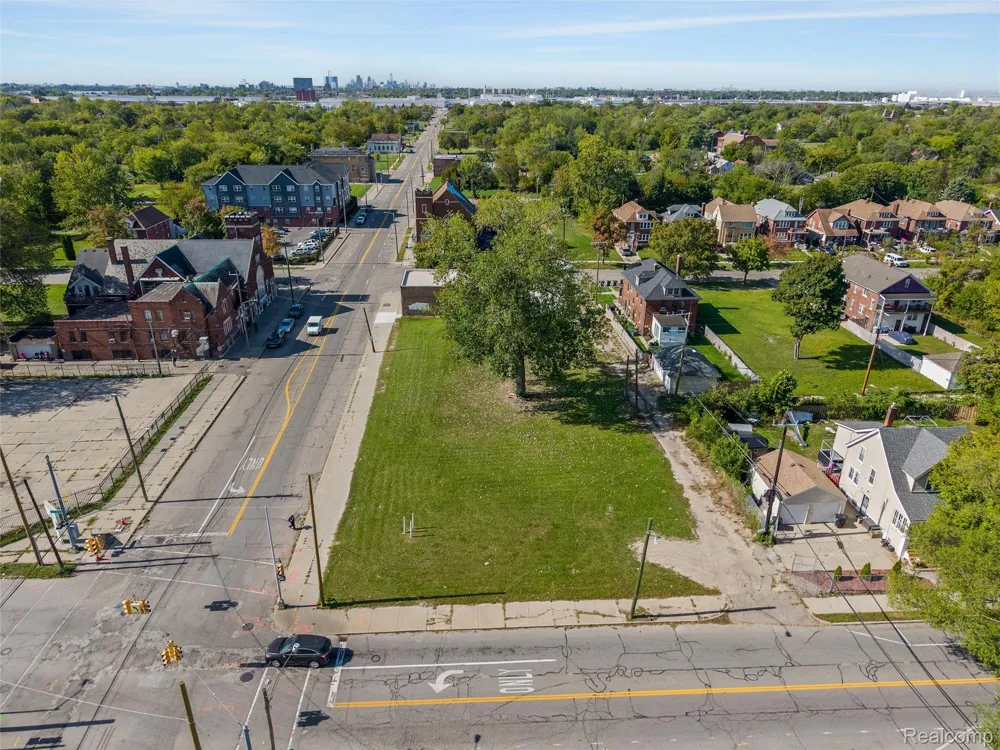 14345 Kercheval Street Detroit City, MI 48215