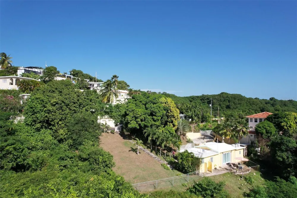 Number 28 DESTINO Vieques, PR 00765