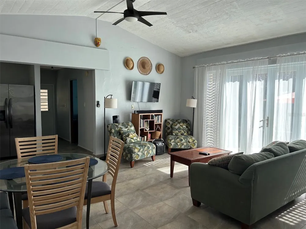 Number 28 DESTINO Vieques, PR 00765