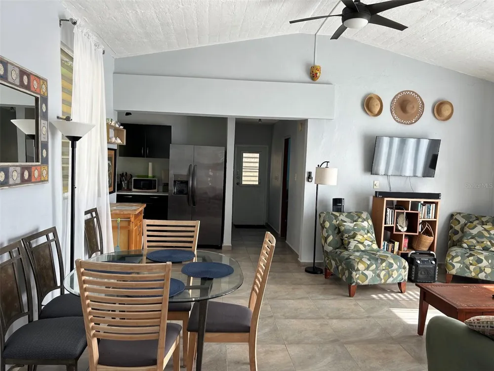 Number 28 DESTINO Vieques, PR 00765