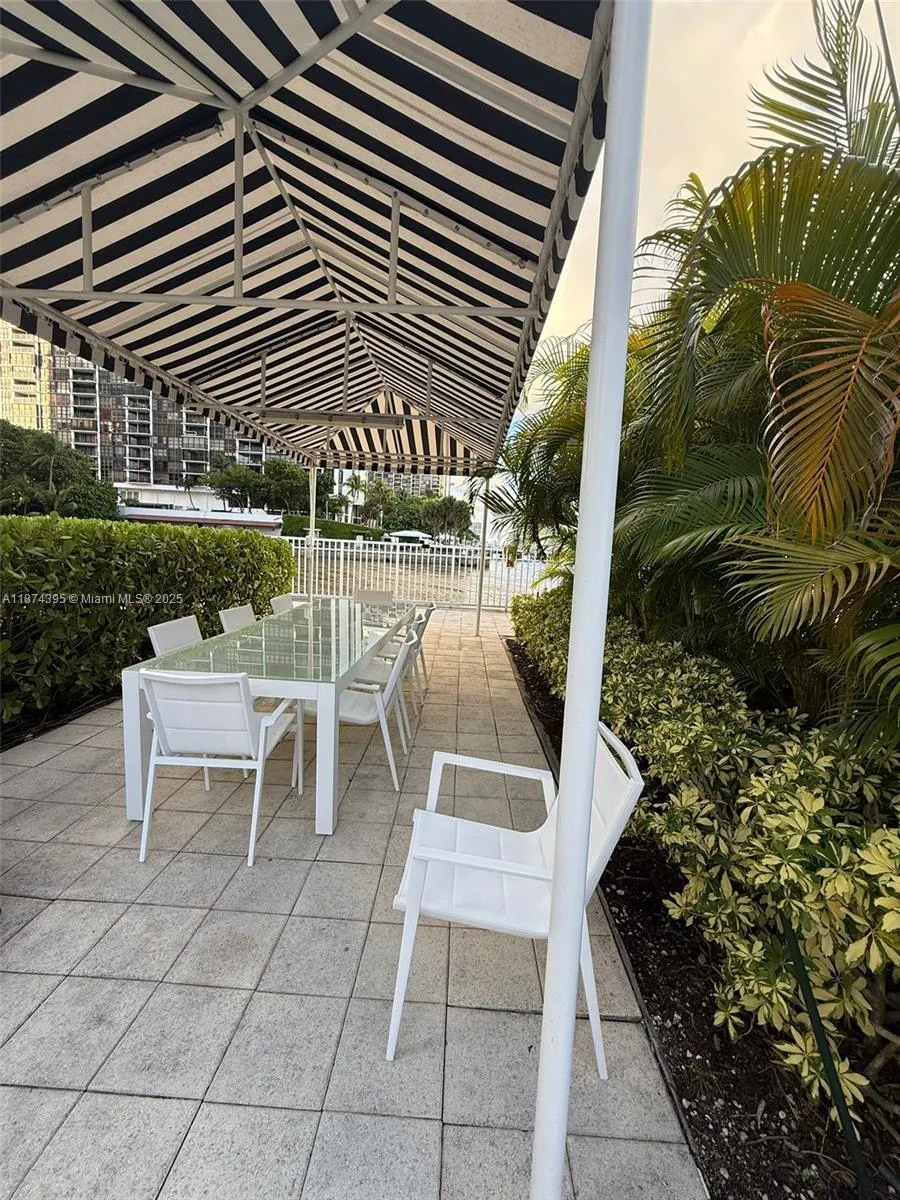 2101 Brickell Ave #508 Miami, FL 33129