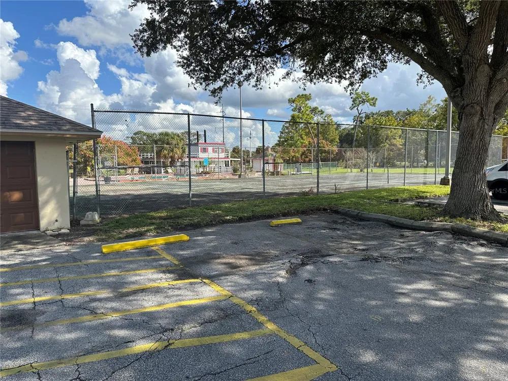 6060 VILLAGE CIRCLE #6060 Orlando, FL 32822